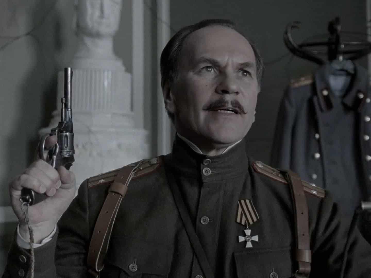 Алексей Гуськов в роли полковника Малышева в сериале «Белая гвардия (2012)