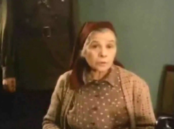 Мария Виноградова в роли Аннушки. Фильм «Мастер и Маргарита» (1994)