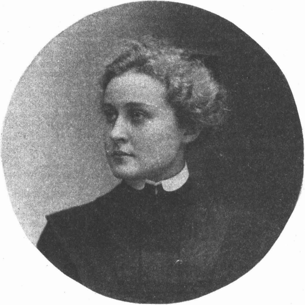 Варя Булгакова — гимназистка. Начало 1910-х гг.