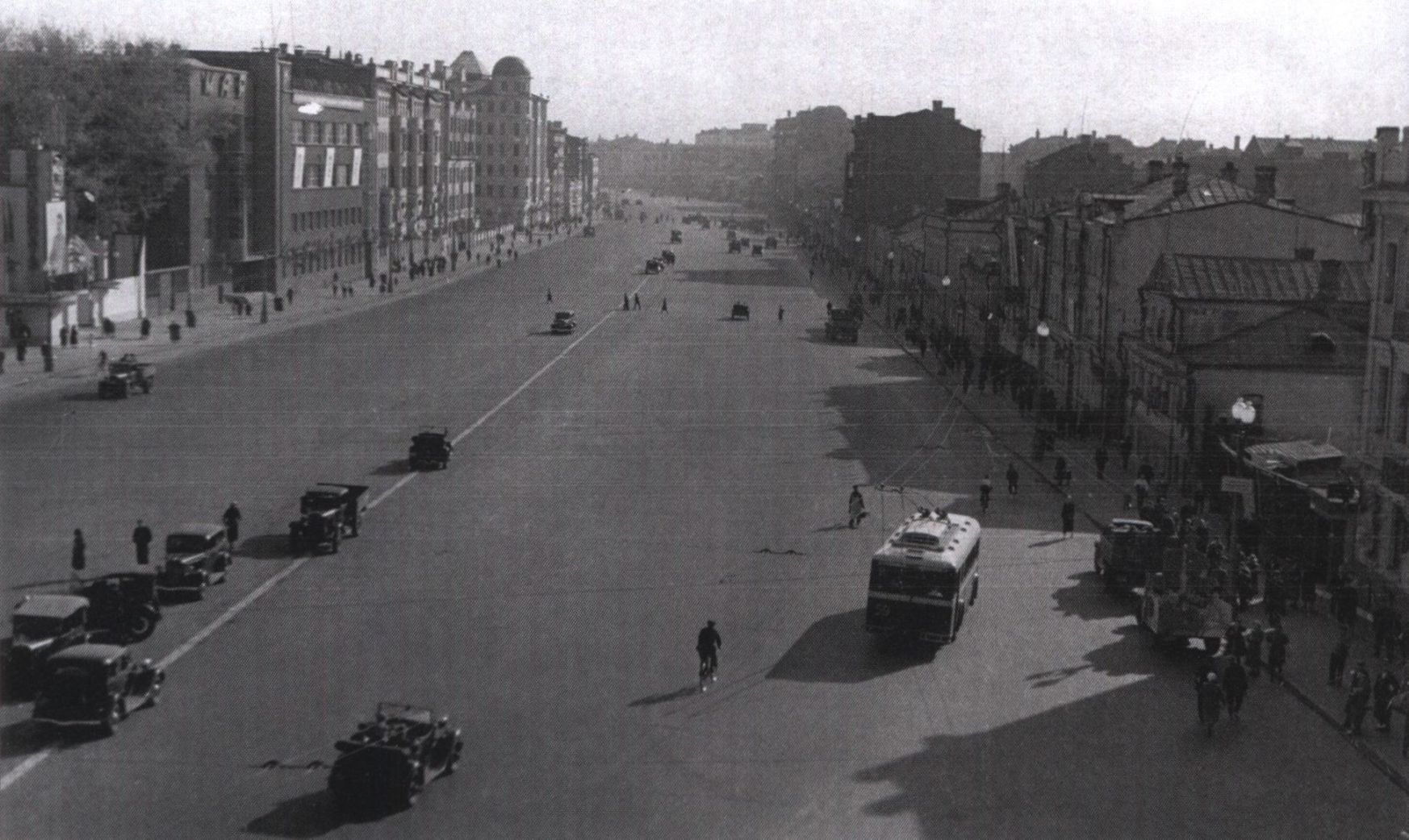 Большая Садовая улица после реконструкции 1937 года