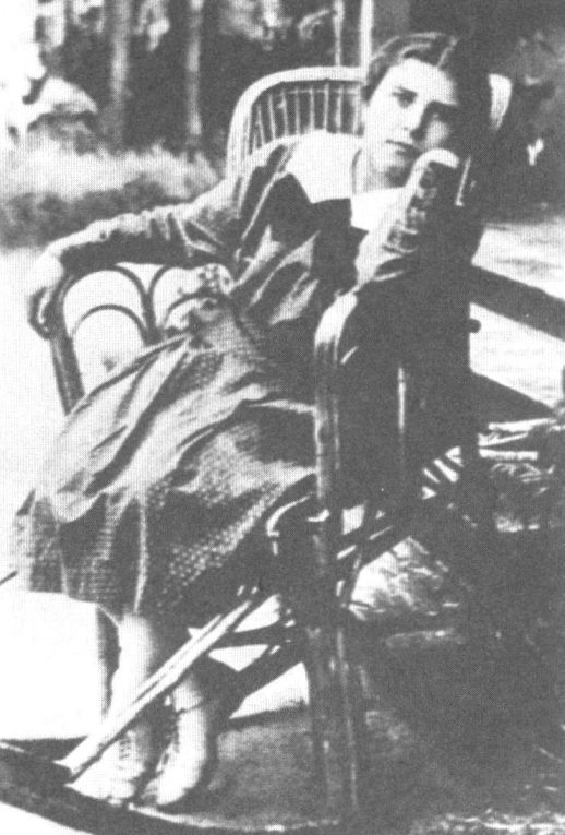Елена Афанасьевна (Леля) Булгакова. 1916 г.