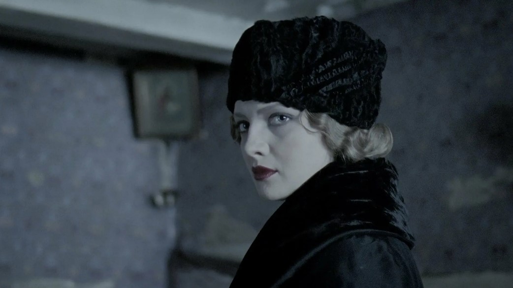 Екатерина Вилкова в роли Юлии Рейсс в сериале «Белая гвардия» (2012)