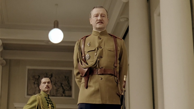 Игорь Черневич в роли Тальберга в сериале «Белая гвардия» (2012)