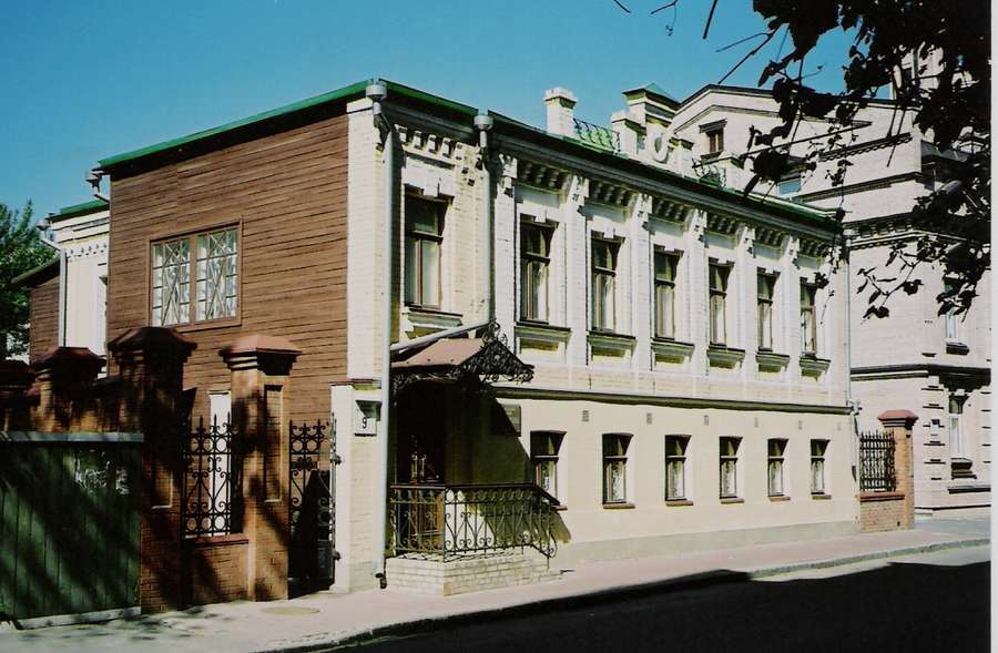 Дом № 9 по ул. Кудрявской 