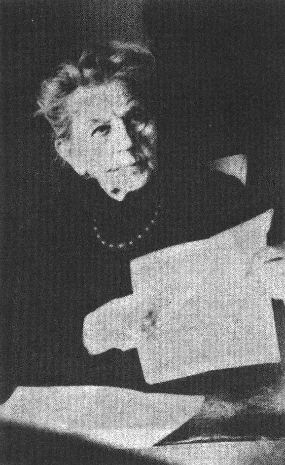Последняя фотография Татьяны Николаевны Булгаковой-Кисельгоф. Туапсе, 1981 г.