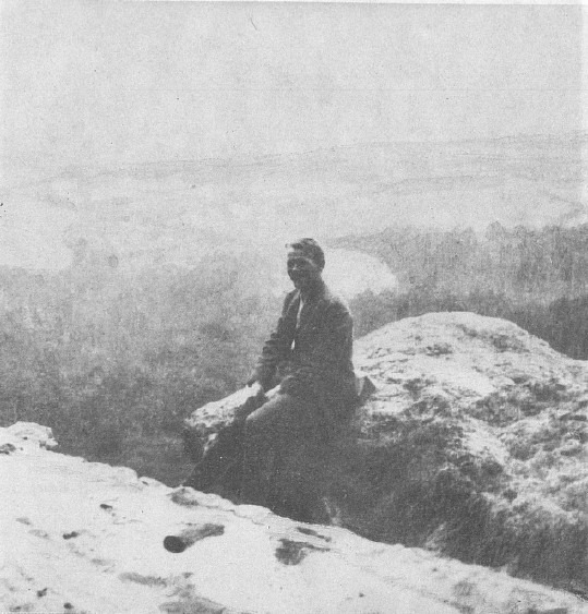 М. Булгаков на водопаде Учан-Су, 1927