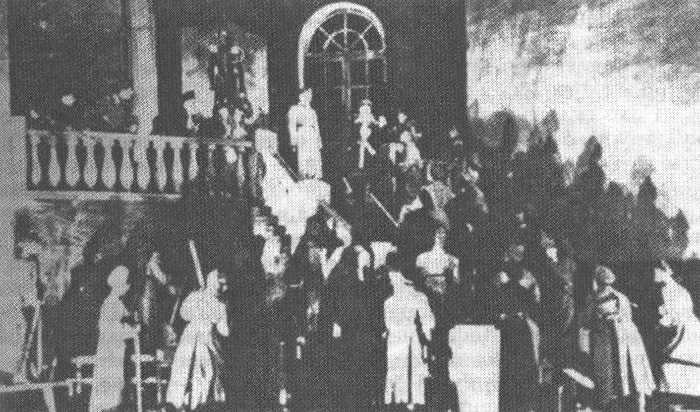 Сцена из спектакля МХАТа «Дни Турбиных». 1926 г.