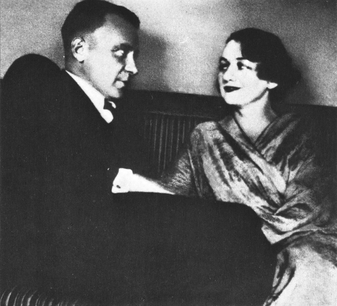 М.А. Булгаков и Елена Сергеевна Булгакова (1893—1970), урожденная Нюренберг, третья жена писателя