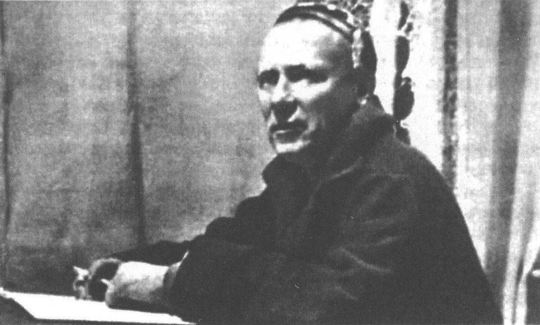 М.А. Булгаков в своем кабинете. 1936 г.