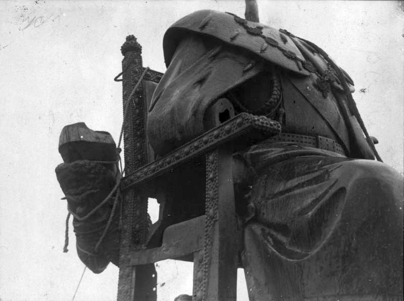 Снос памятника Александру III, Москва, 1918 г.