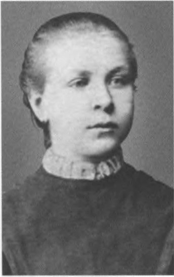 Варвара Покровская — гимназистка
