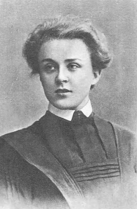 Сестра Надя — Надежда Афанасьевна Булгакова-Земская. Киев, 1912
