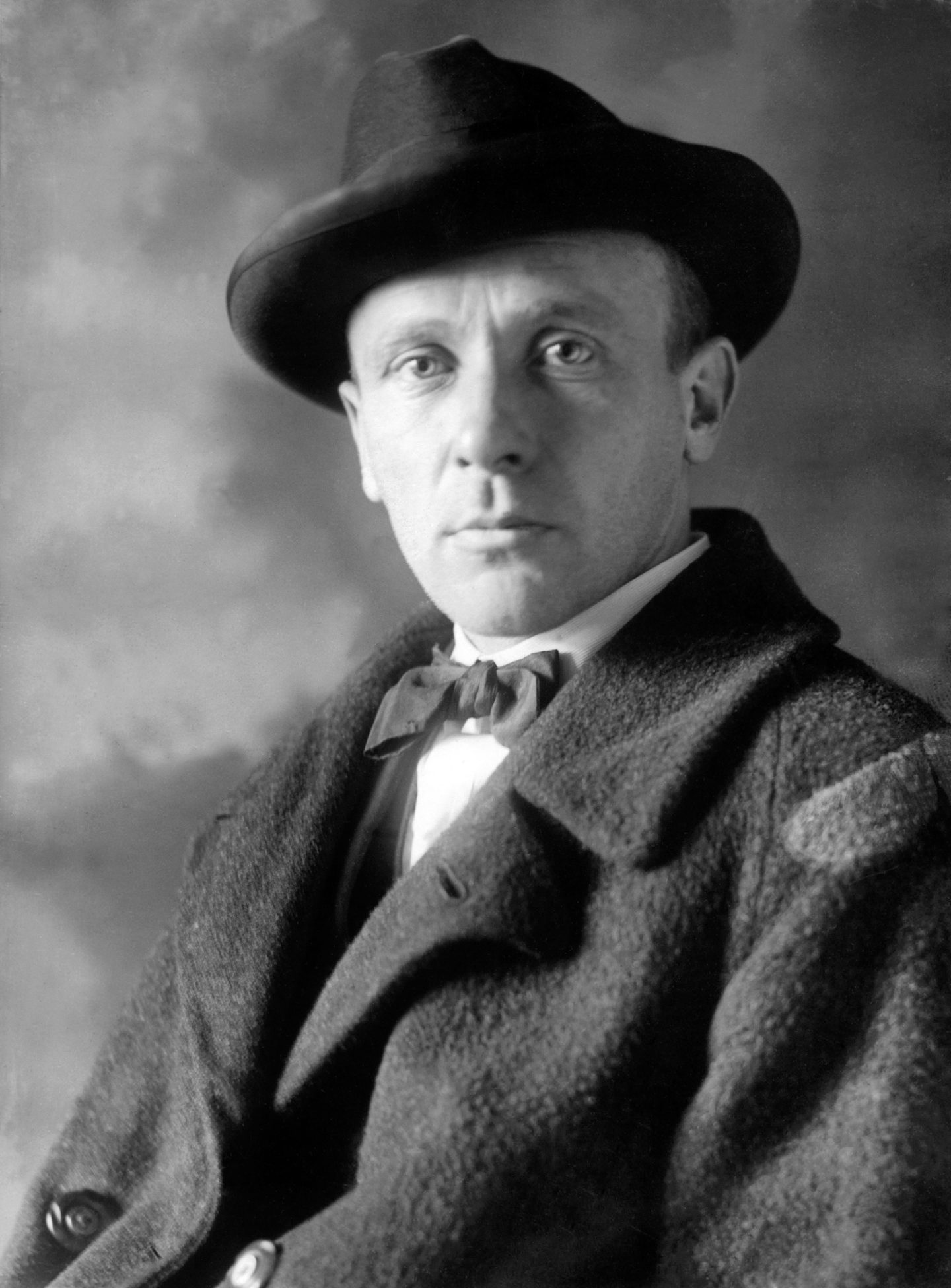 Михаил Булгаков (фотография Моисея Наппельбаума), 1928 г.