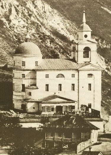 Крестовоздвиженская церковь в начале ХХ века