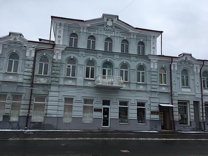 Здание бывшего Коммерческого клуба во Владикавказе